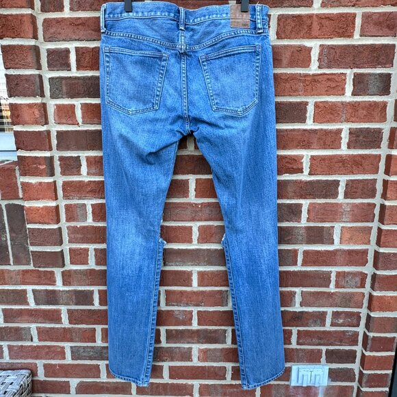 Gap 1969 Jeans Mens 31x32 Skinny Pool Shark Wash Distressed - Picture 2 of 15